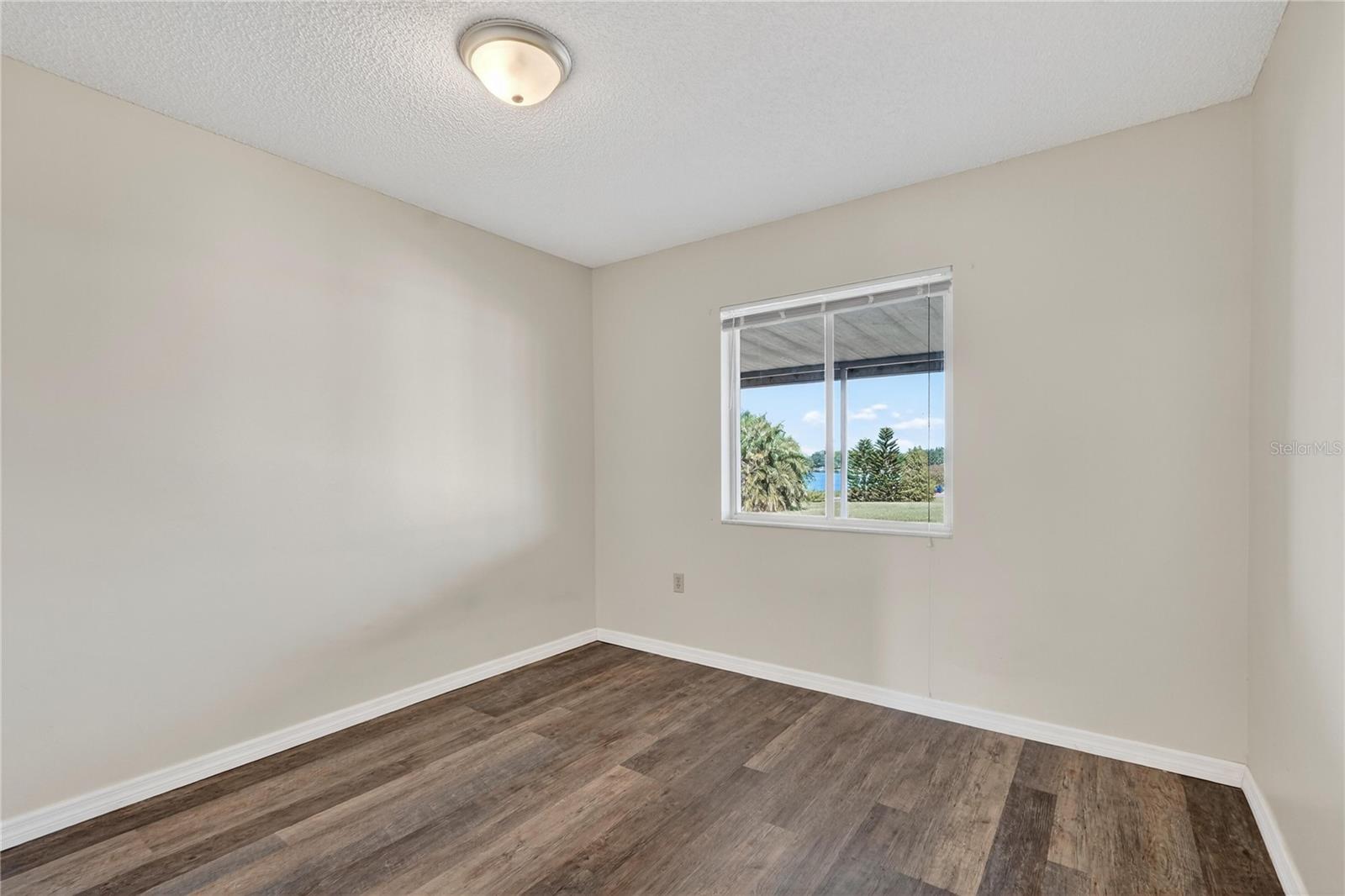 Image 16 of 29 For 112 Winter Ridge Boulevard