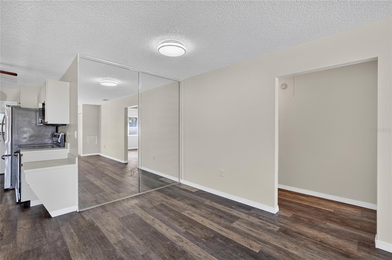 Image 6 of 29 For 112 Winter Ridge Boulevard
