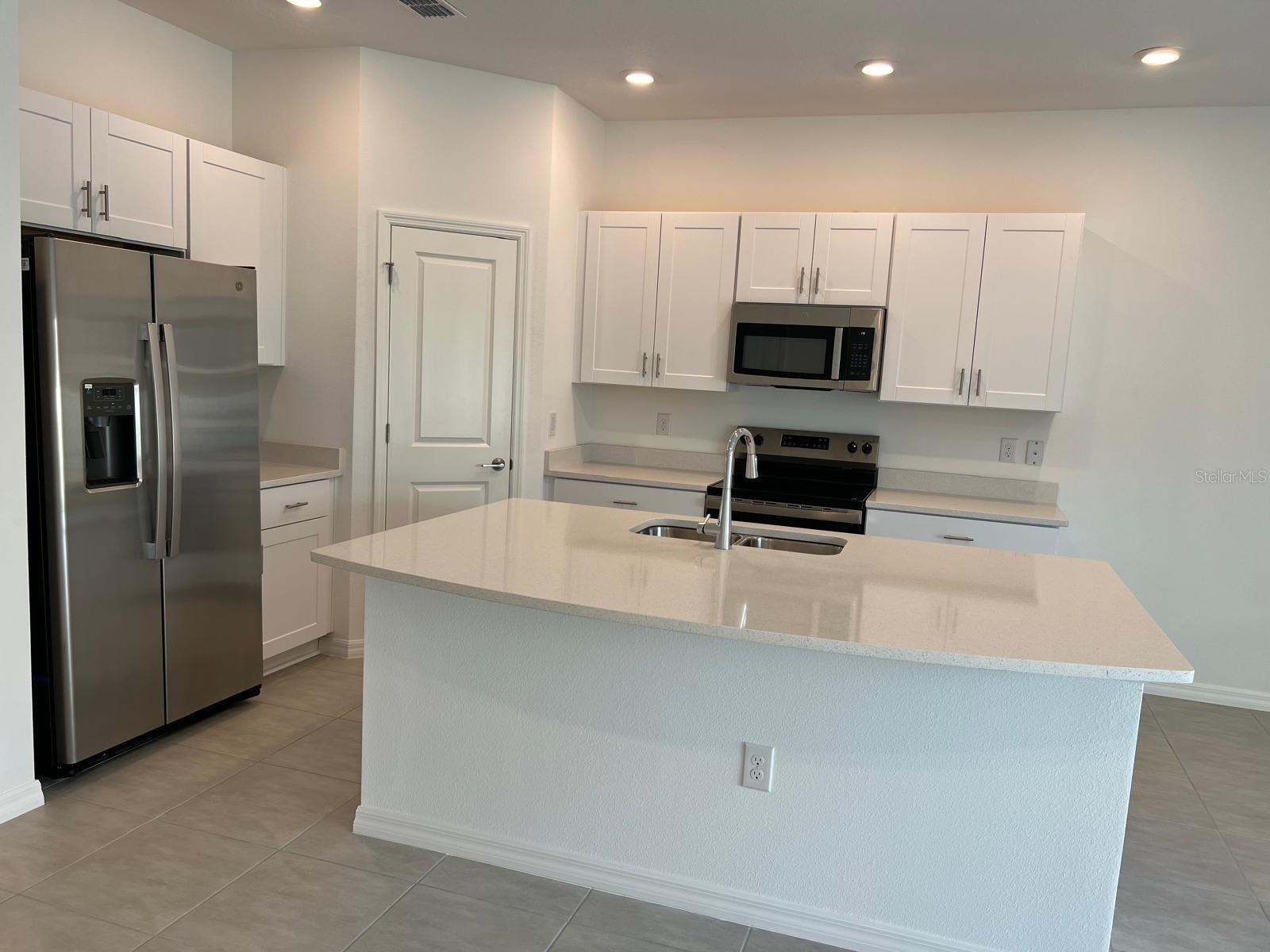 Image 3 of 11 For 2549 Penguin Boulevard