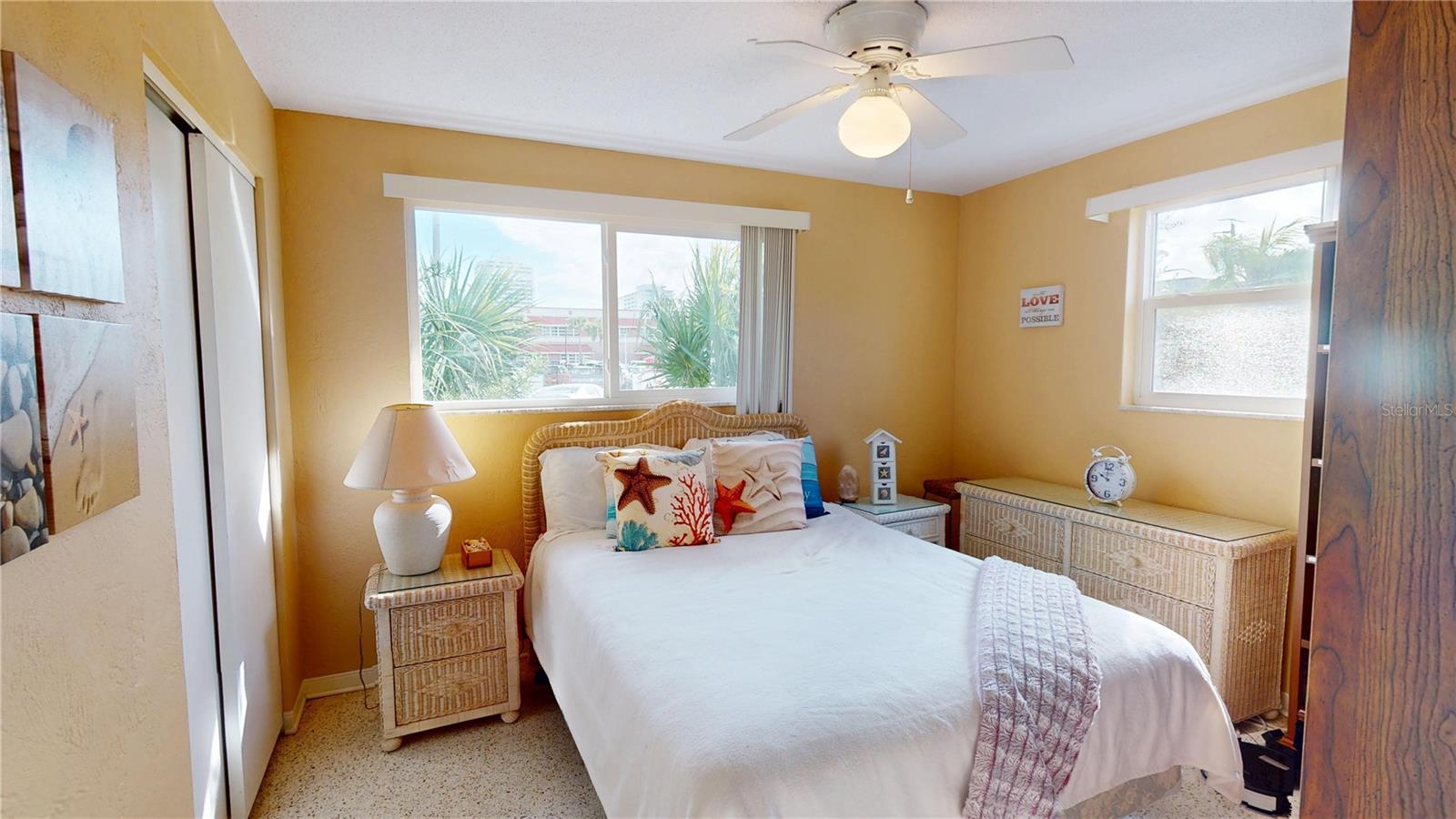 Image 18 of 35 For 3011 Oleander Avenue