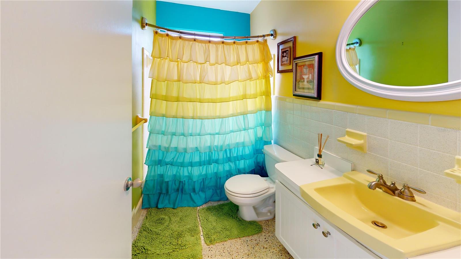 Image 20 of 35 For 3011 Oleander Avenue