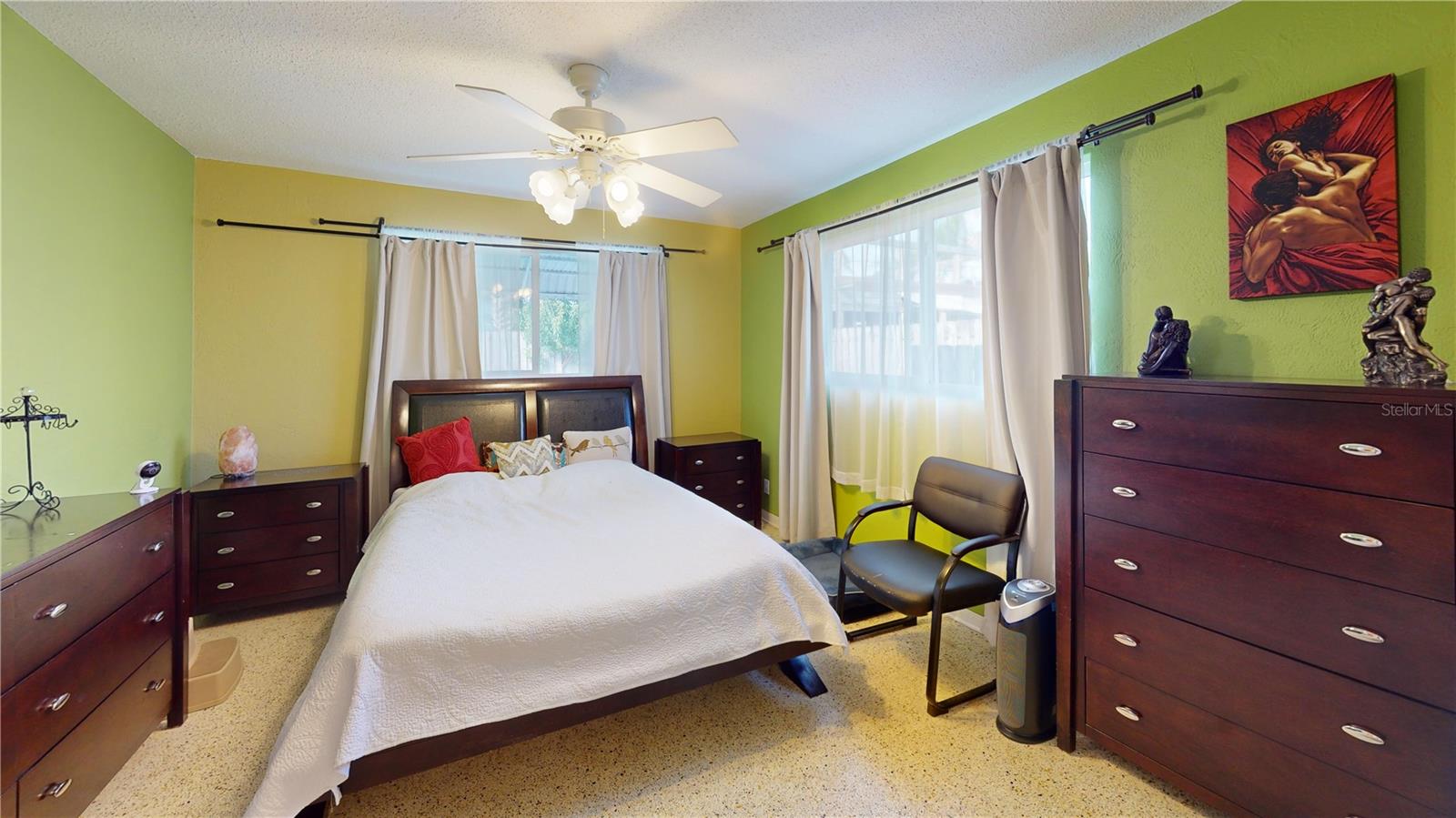 Image 22 of 35 For 3011 Oleander Avenue