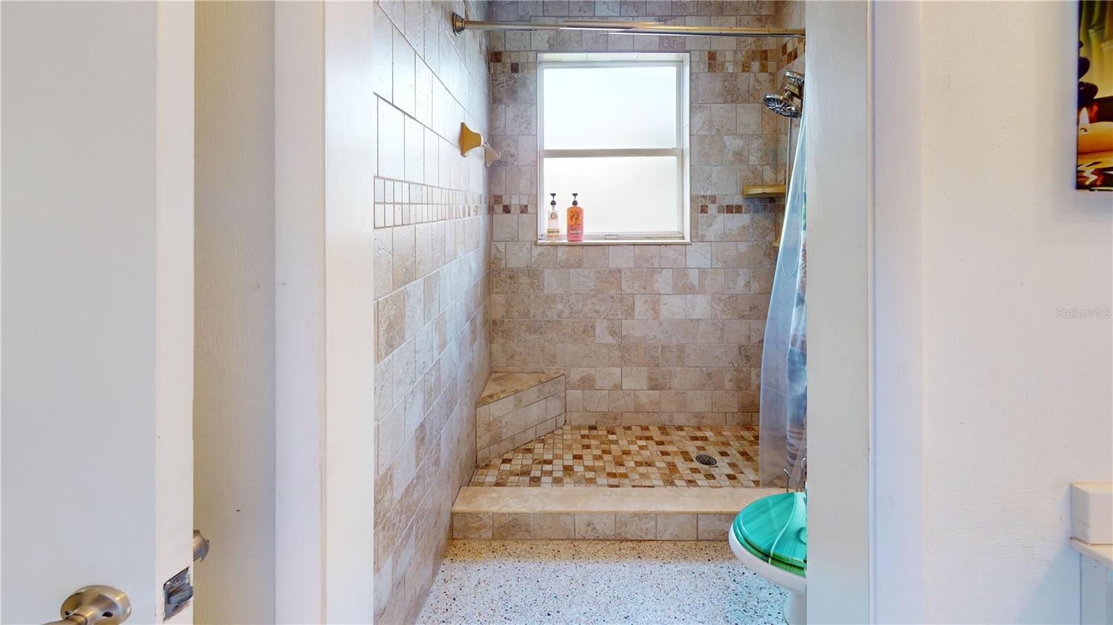 Image 27 of 35 For 3011 Oleander Avenue