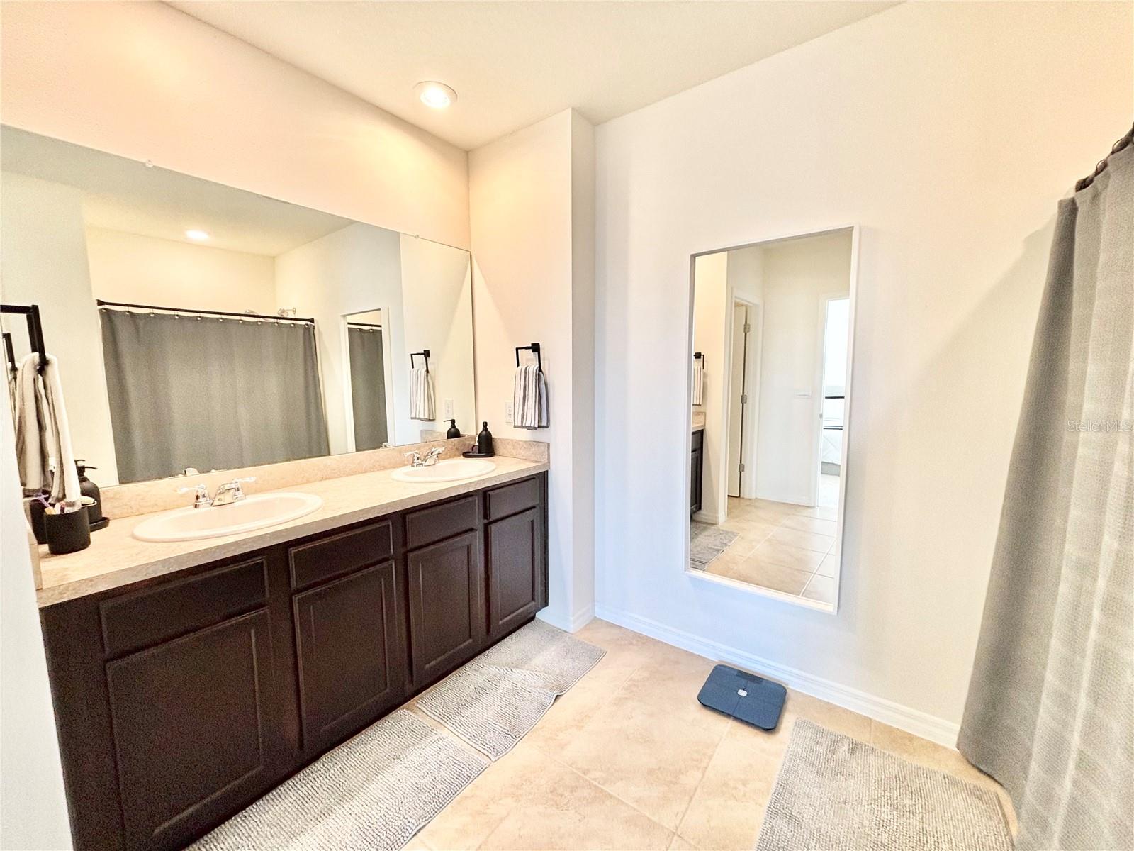 Image 19 of 23 For 2371 Brassie Court