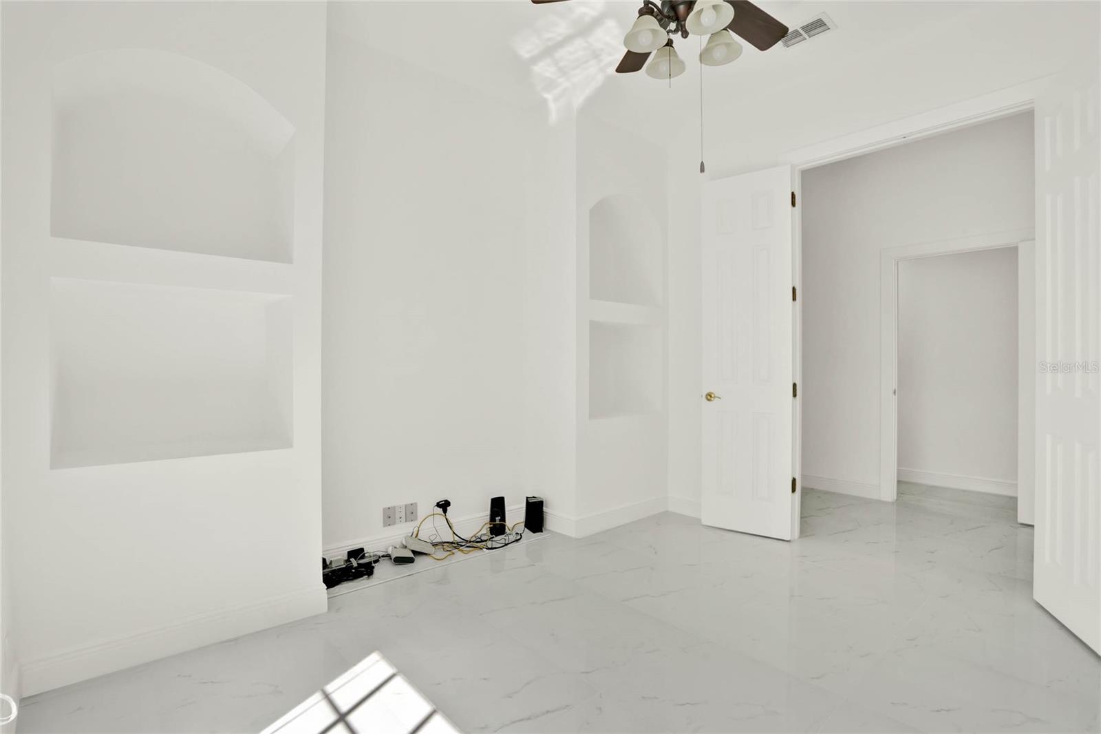 Image 7 of 31 For 8418 Bowden Way