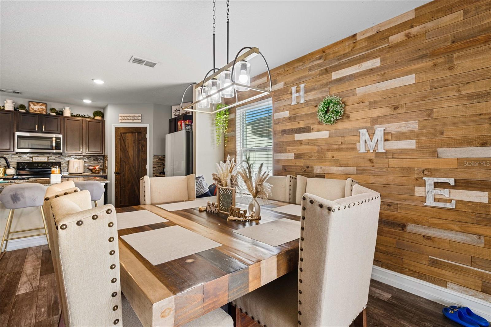 Image 10 of 31 For 619 Astor Drive