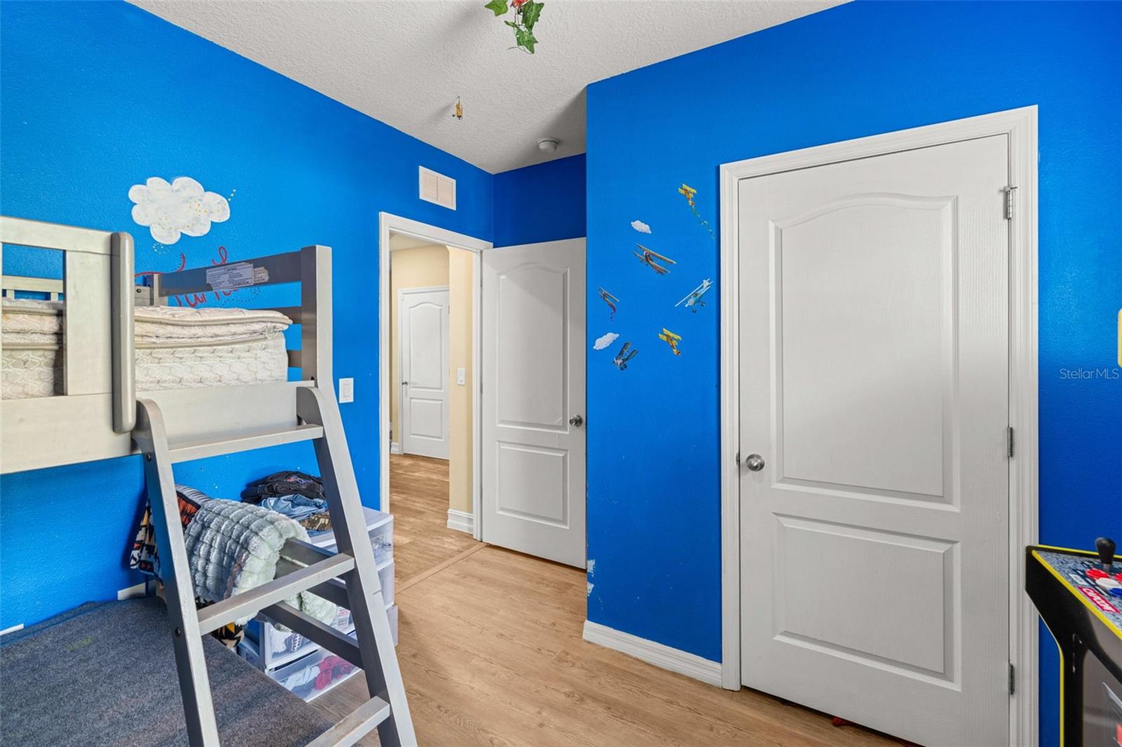 Image 23 of 31 For 619 Astor Drive