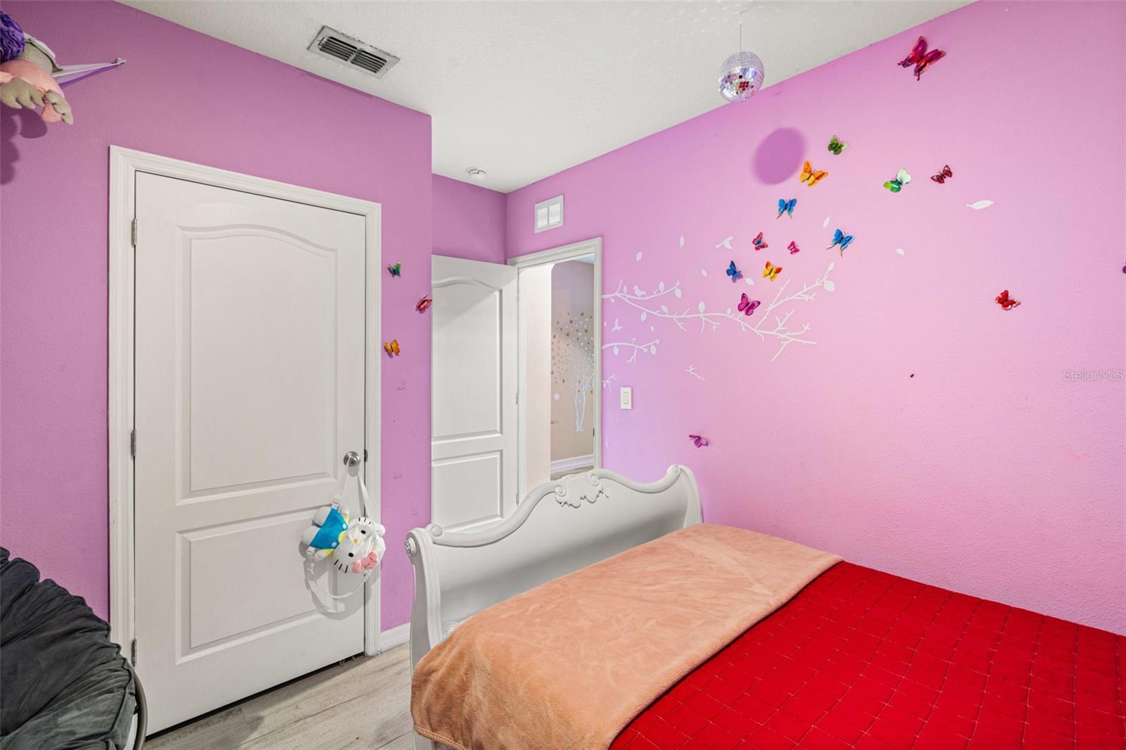 Image 25 of 31 For 619 Astor Drive