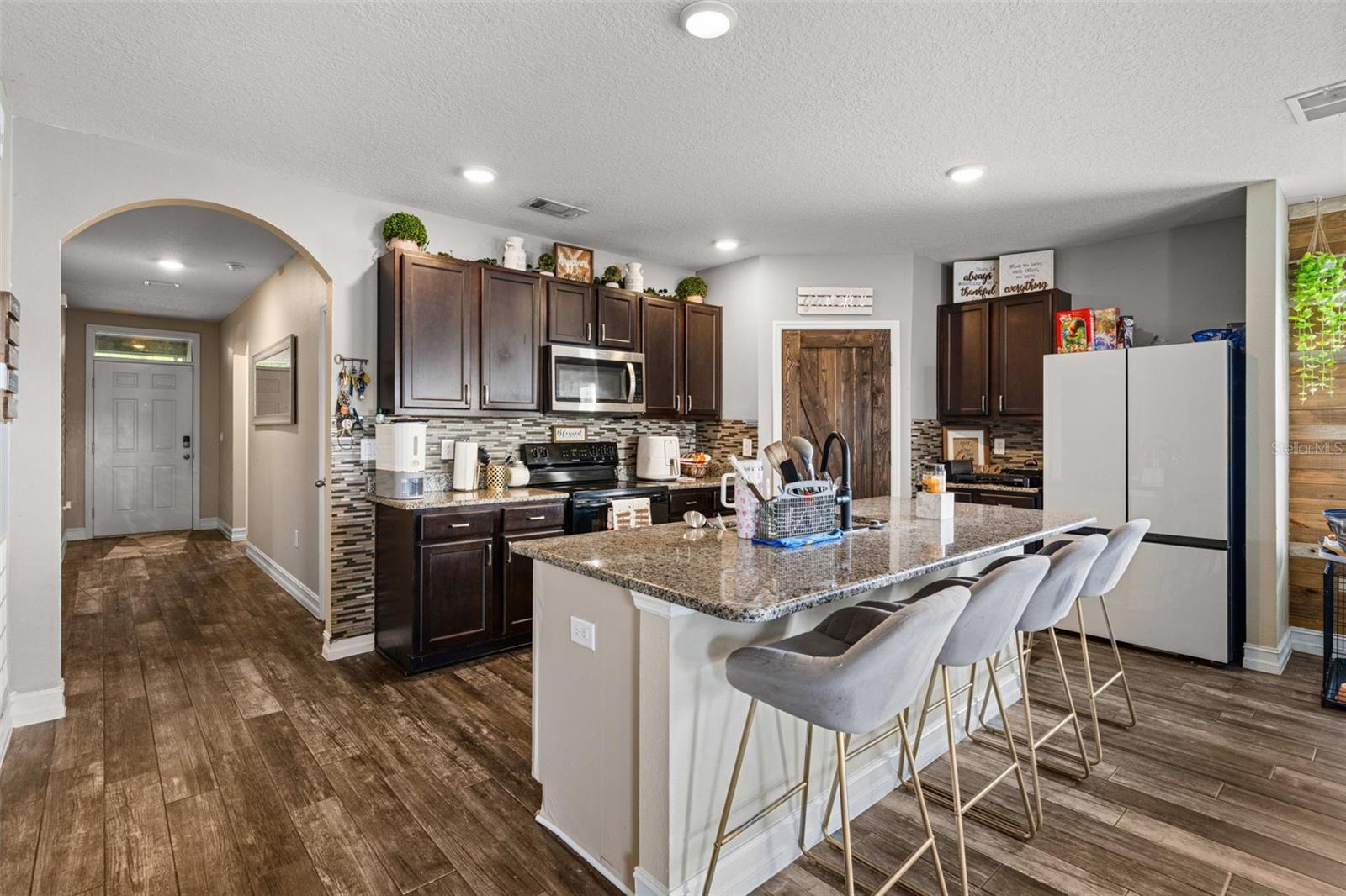 Image 7 of 31 For 619 Astor Drive