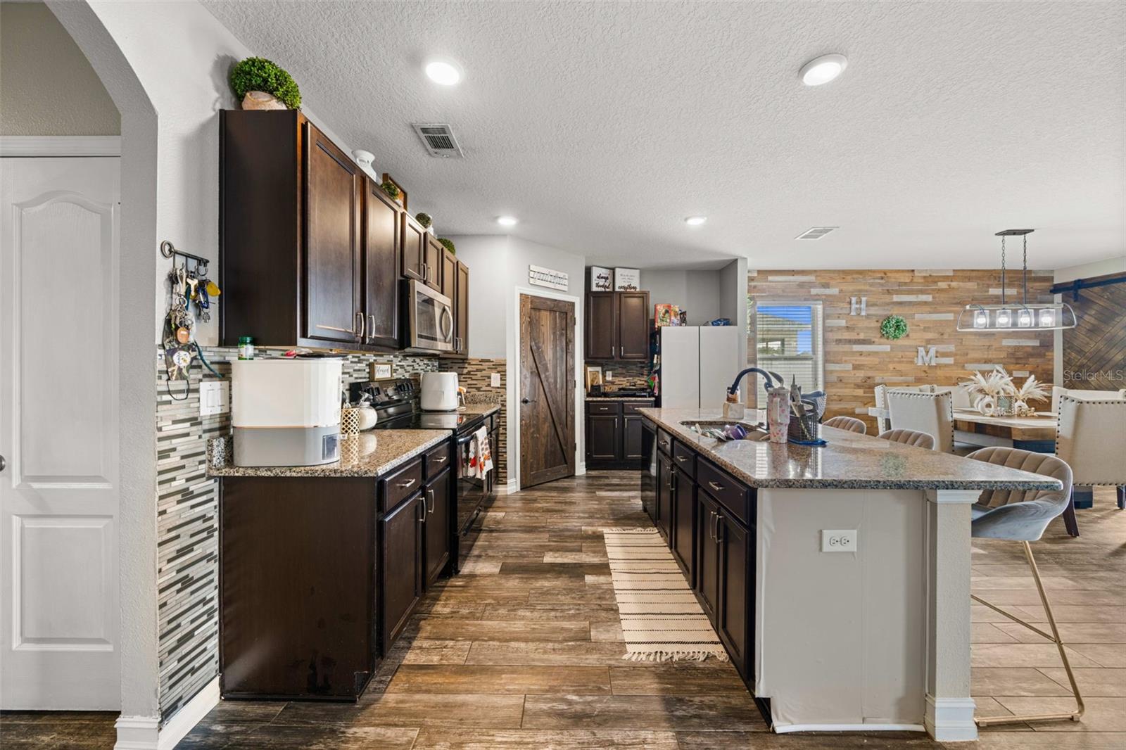 Image 8 of 31 For 619 Astor Drive