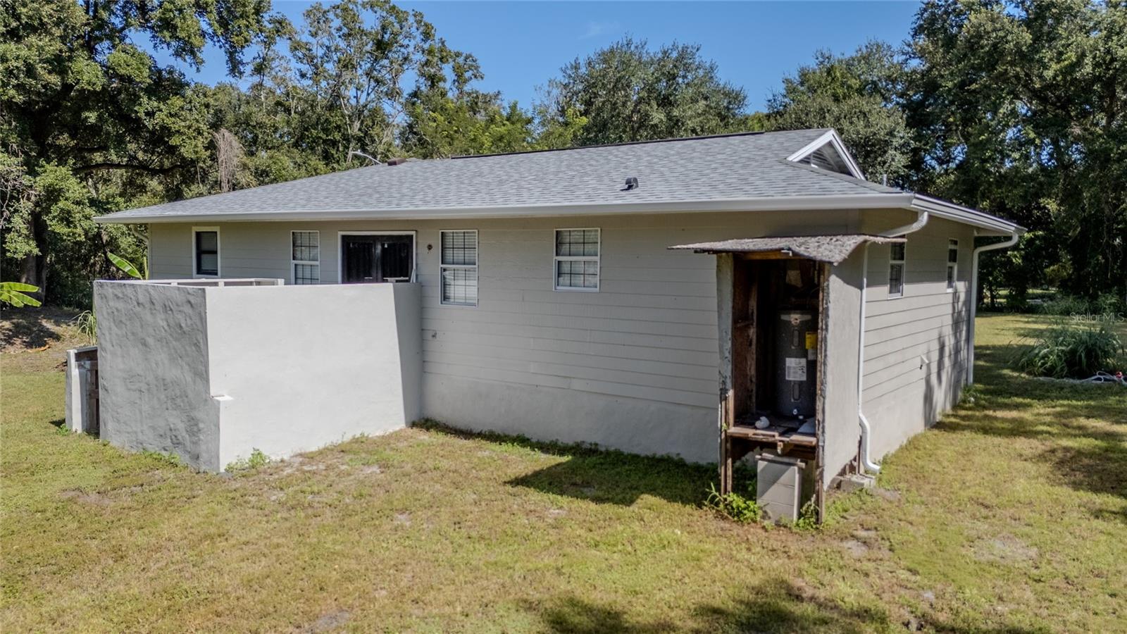 Image 19 of 51 For 5044 College Drive