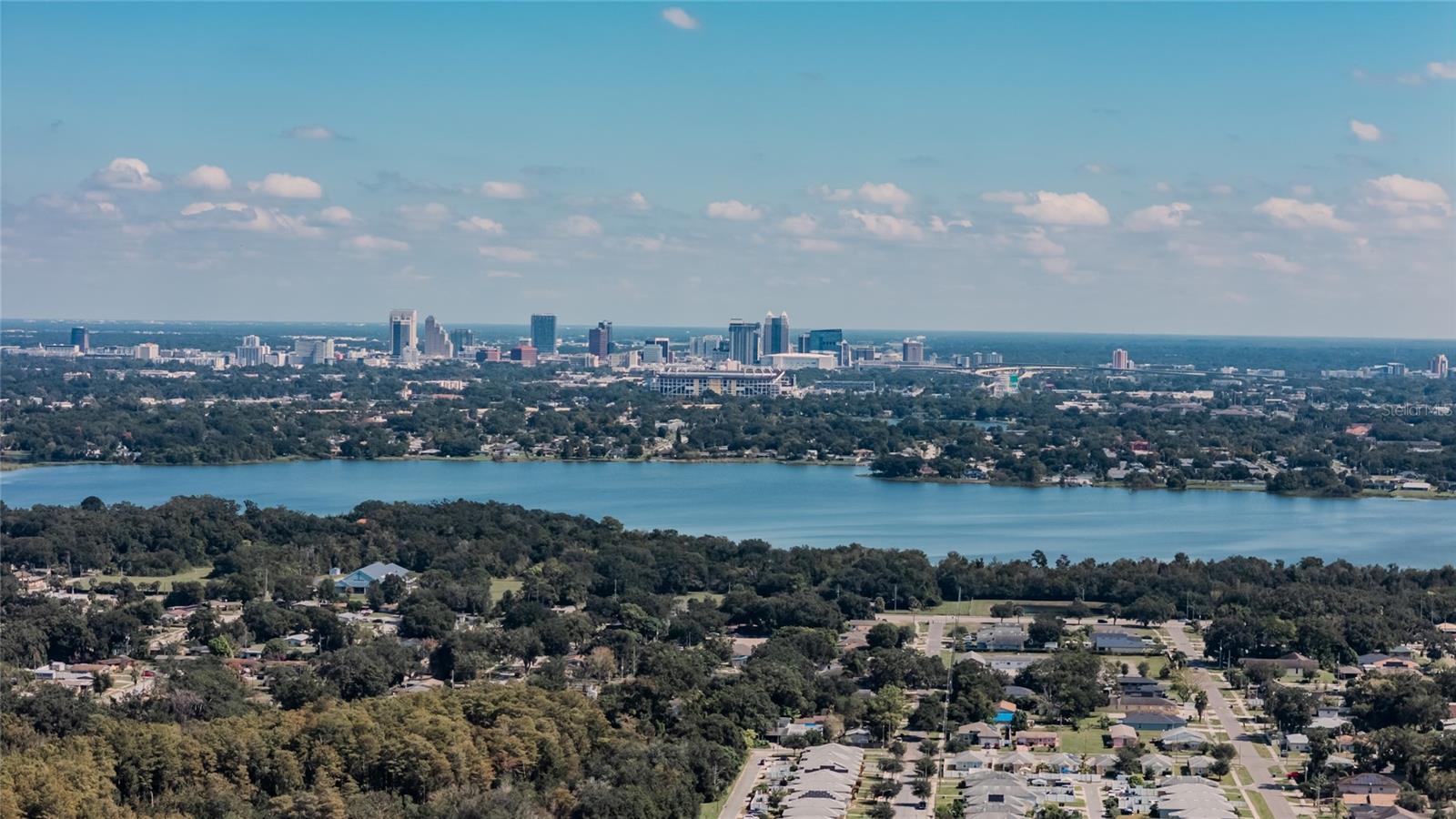 Image 31 of 51 For 5044 College Drive