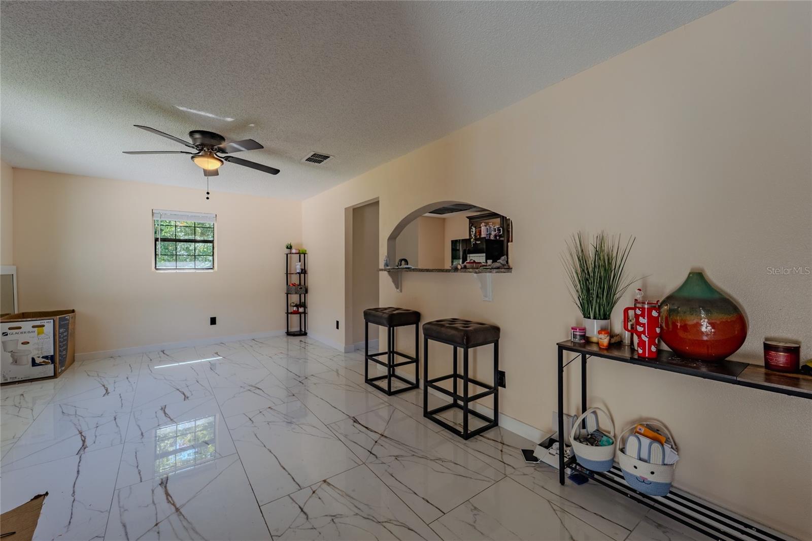 Image 34 of 51 For 5044 College Drive