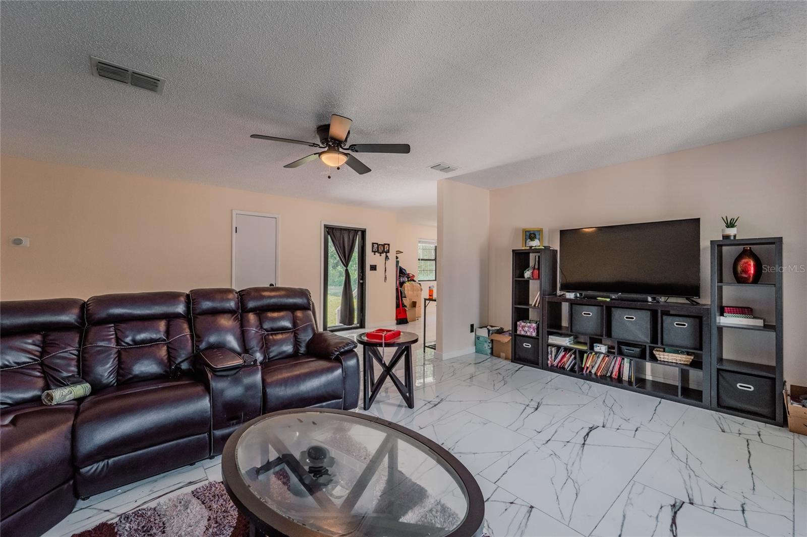 Image 37 of 51 For 5044 College Drive