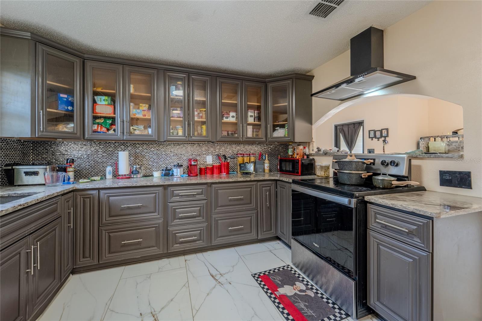 Image 41 of 51 For 5044 College Drive