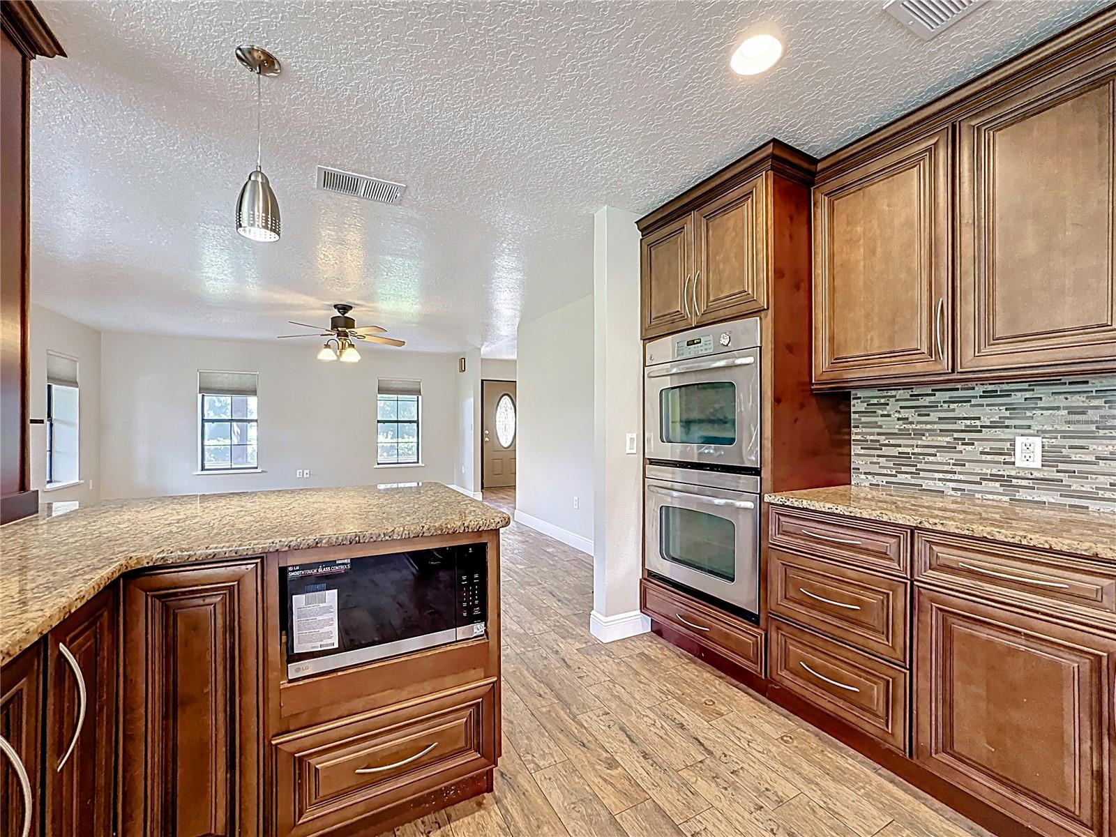 Image 18 of 74 For 3147 Rambler Avenue