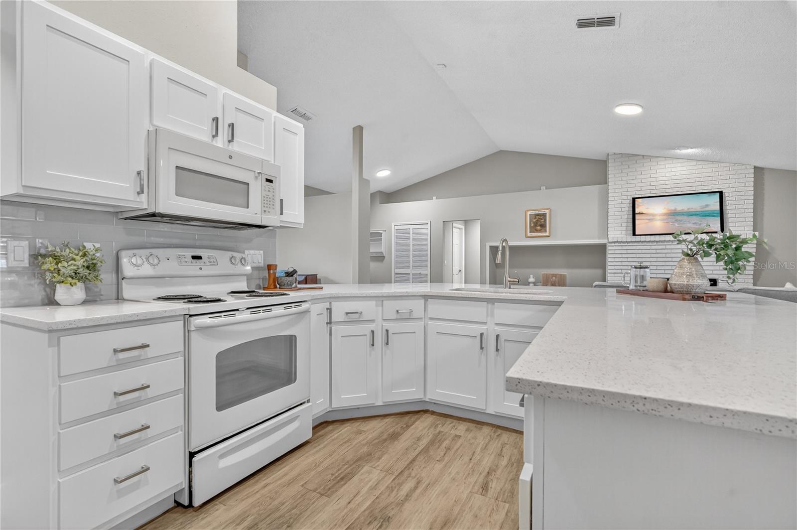 Image 23 of 72 For 513 Tradewinds Drive