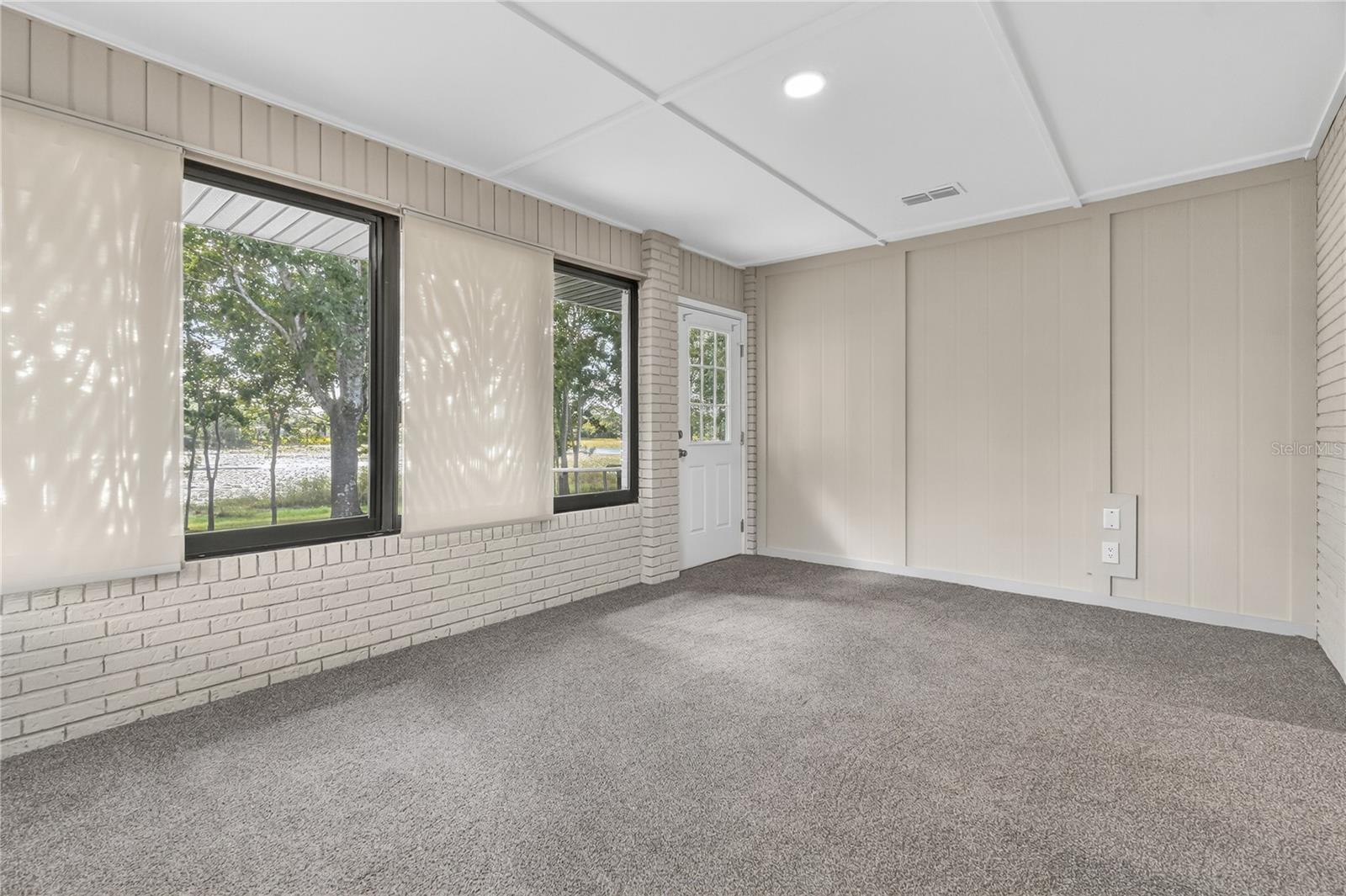 Image 43 of 72 For 513 Tradewinds Drive