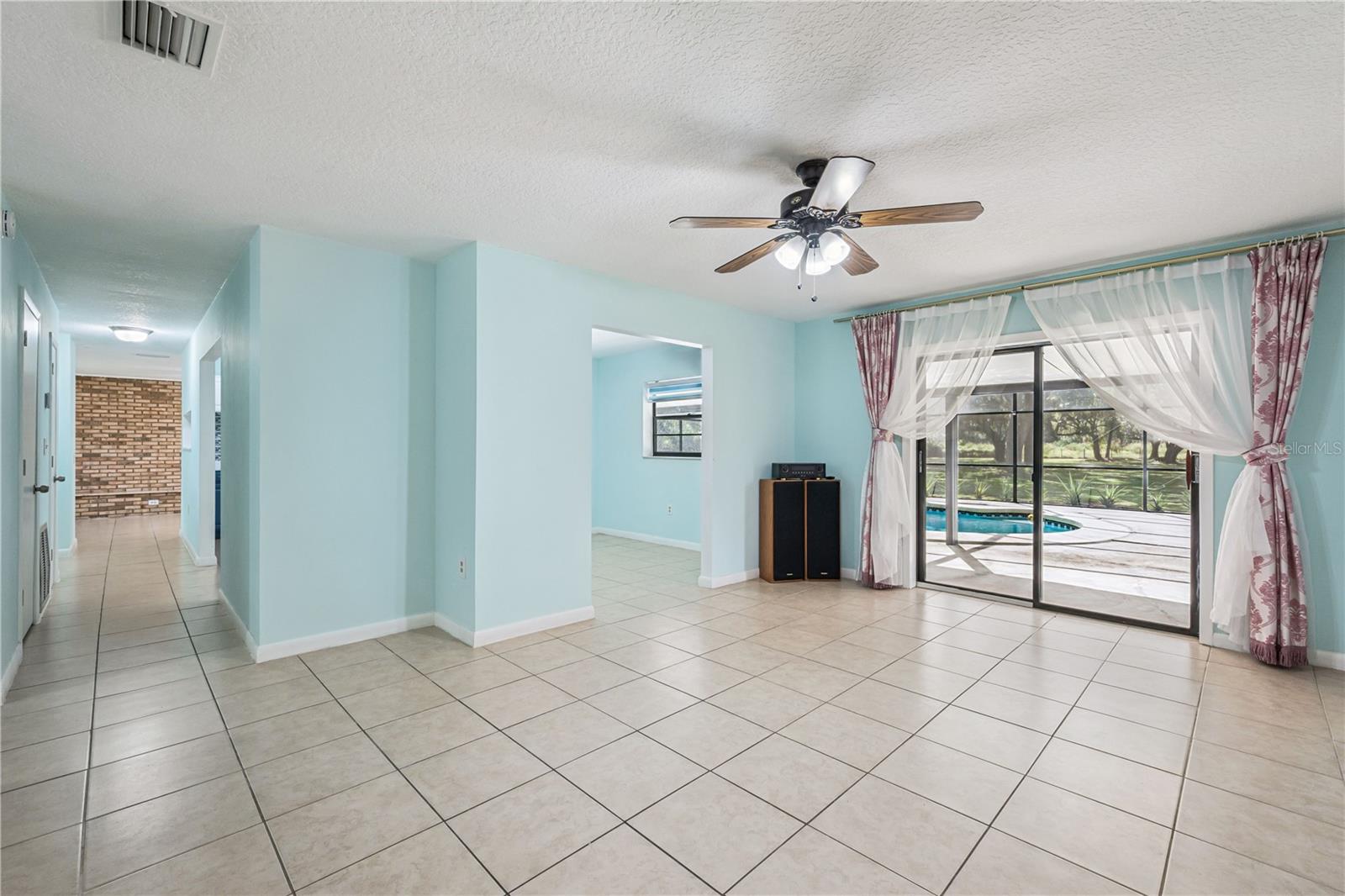 Image 14 of 36 For 3380 Blossom Street