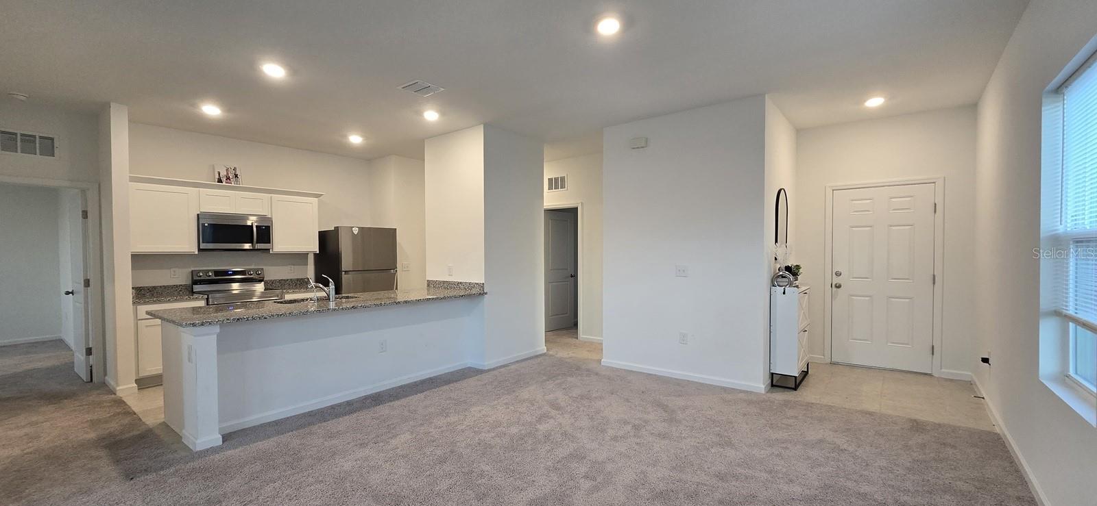 Image 11 of 30 For 452 Hennepin Loop