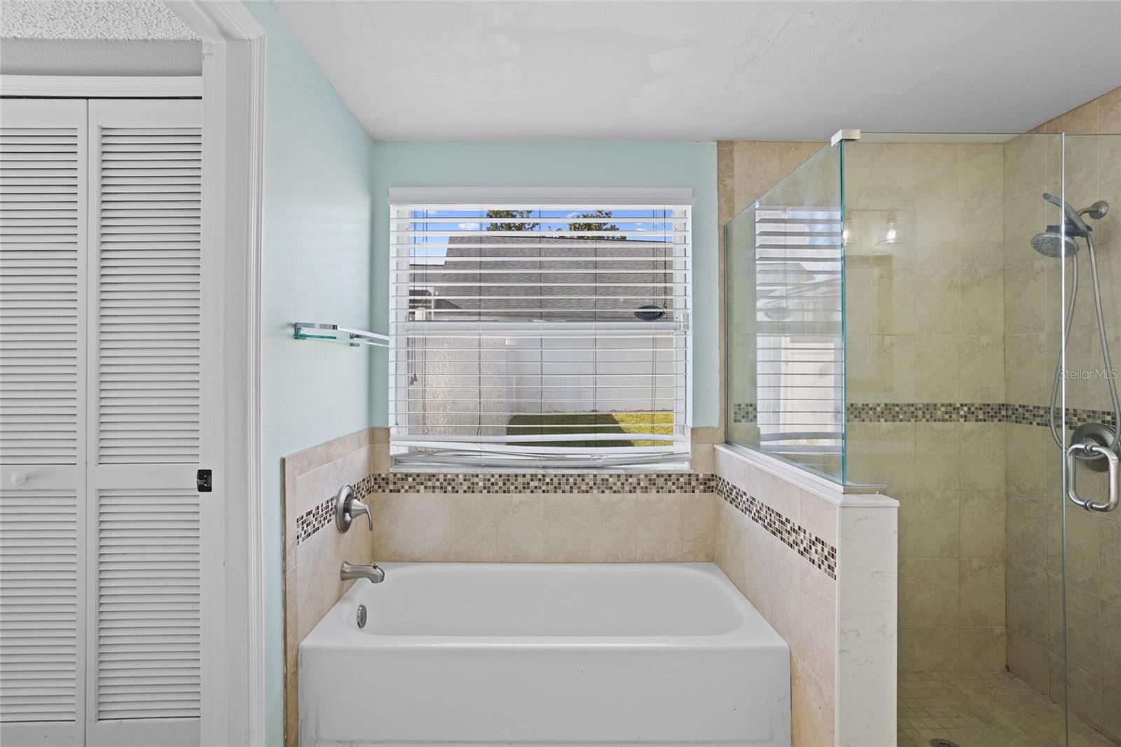 Image 12 of 26 For 2932 Paddington Way