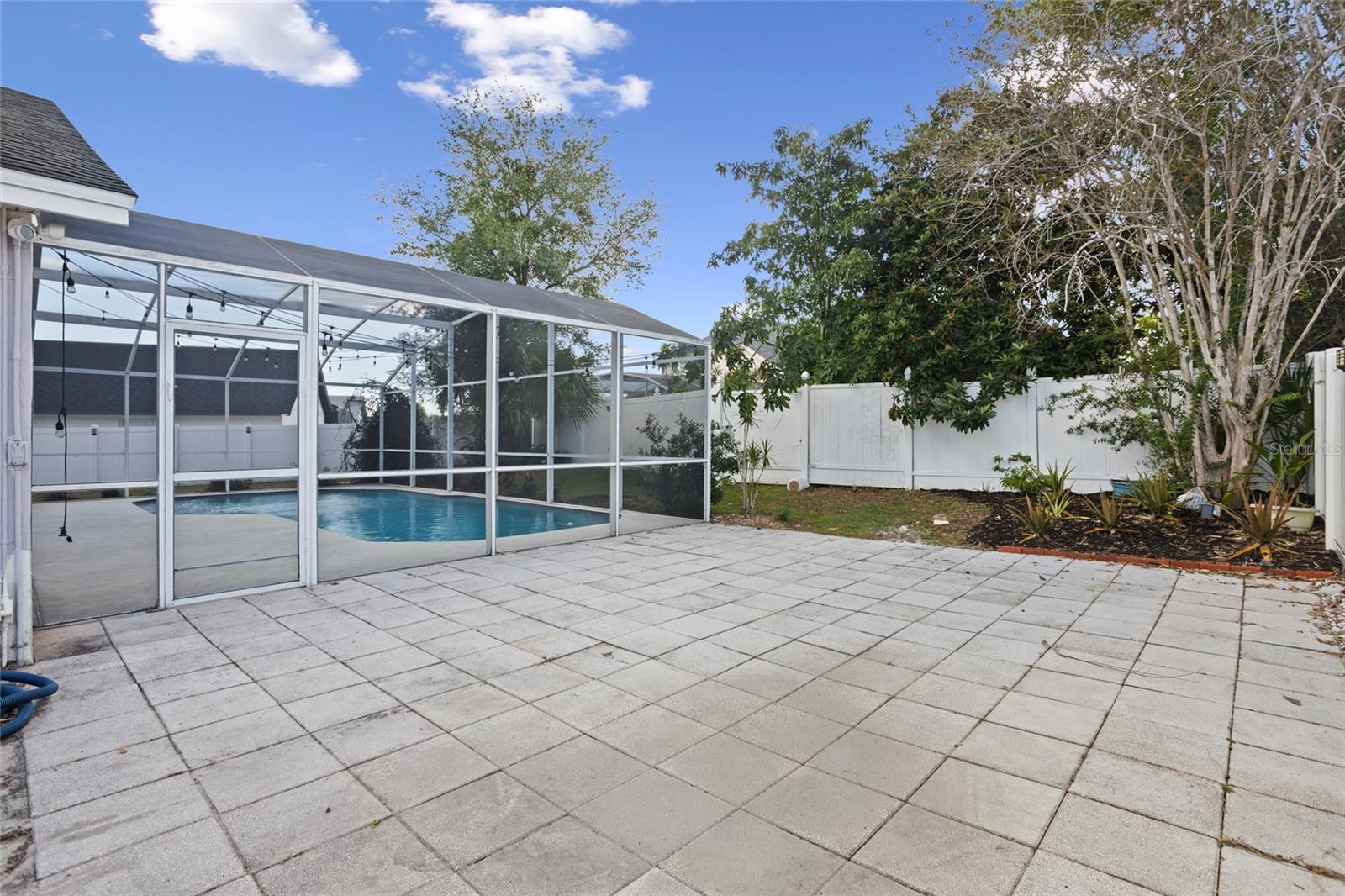 Image 21 of 26 For 2932 Paddington Way