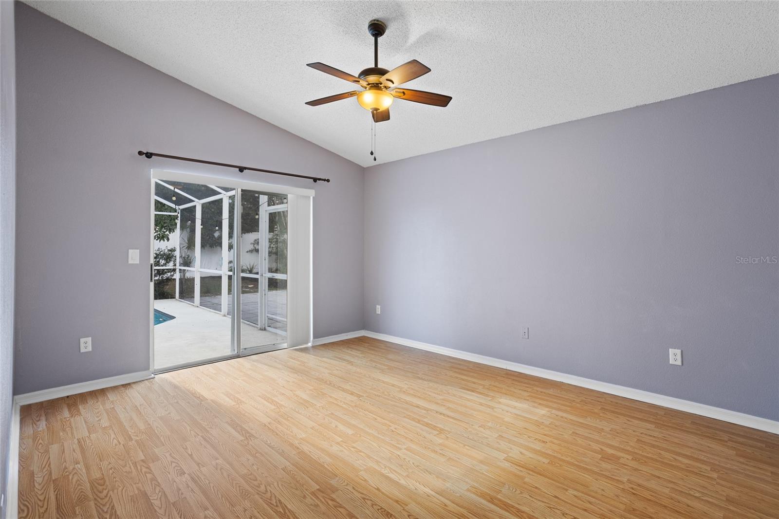 Image 9 of 26 For 2932 Paddington Way