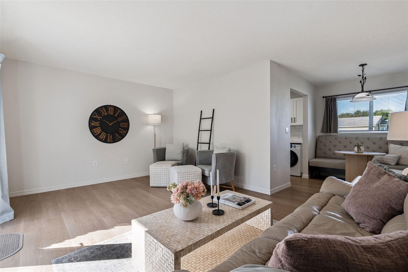 Image 19 of 30 For 418 San Gabriel Street 418