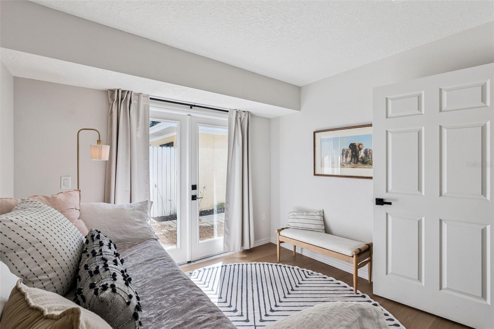 Image 22 of 30 For 418 San Gabriel Street 418