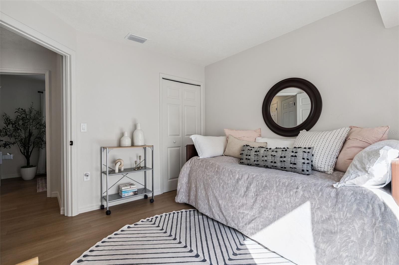 Image 23 of 30 For 418 San Gabriel Street 418