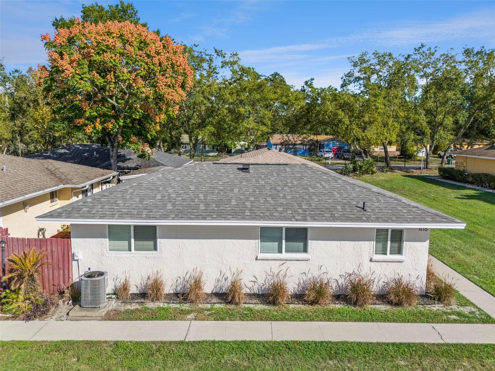 Image 3 of 30 For 418 San Gabriel Street 418