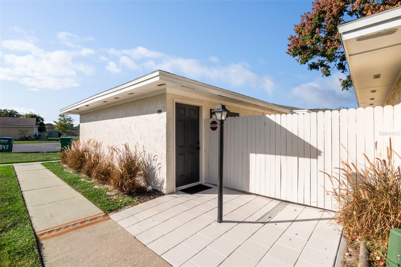 Image 5 of 30 For 418 San Gabriel Street 418