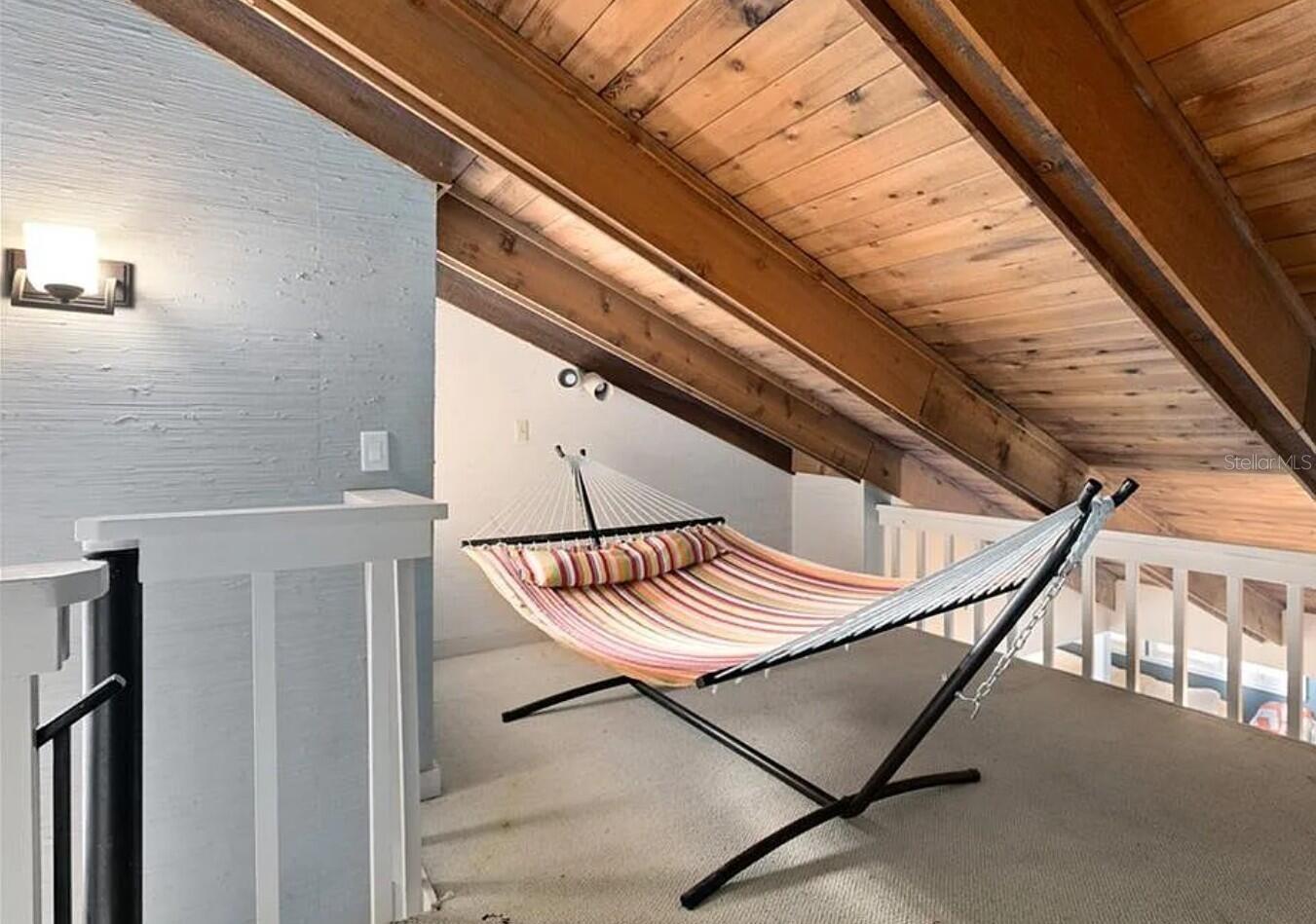 Image 18 of 20 For 4046 Golfside Drive S