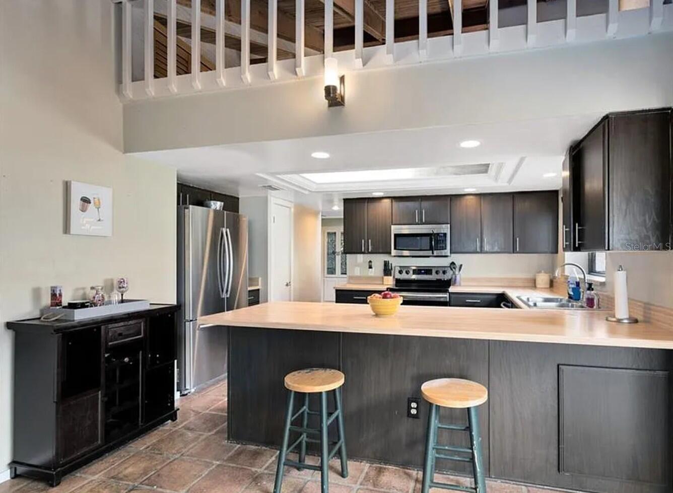 Image 6 of 20 For 4046 Golfside Drive S