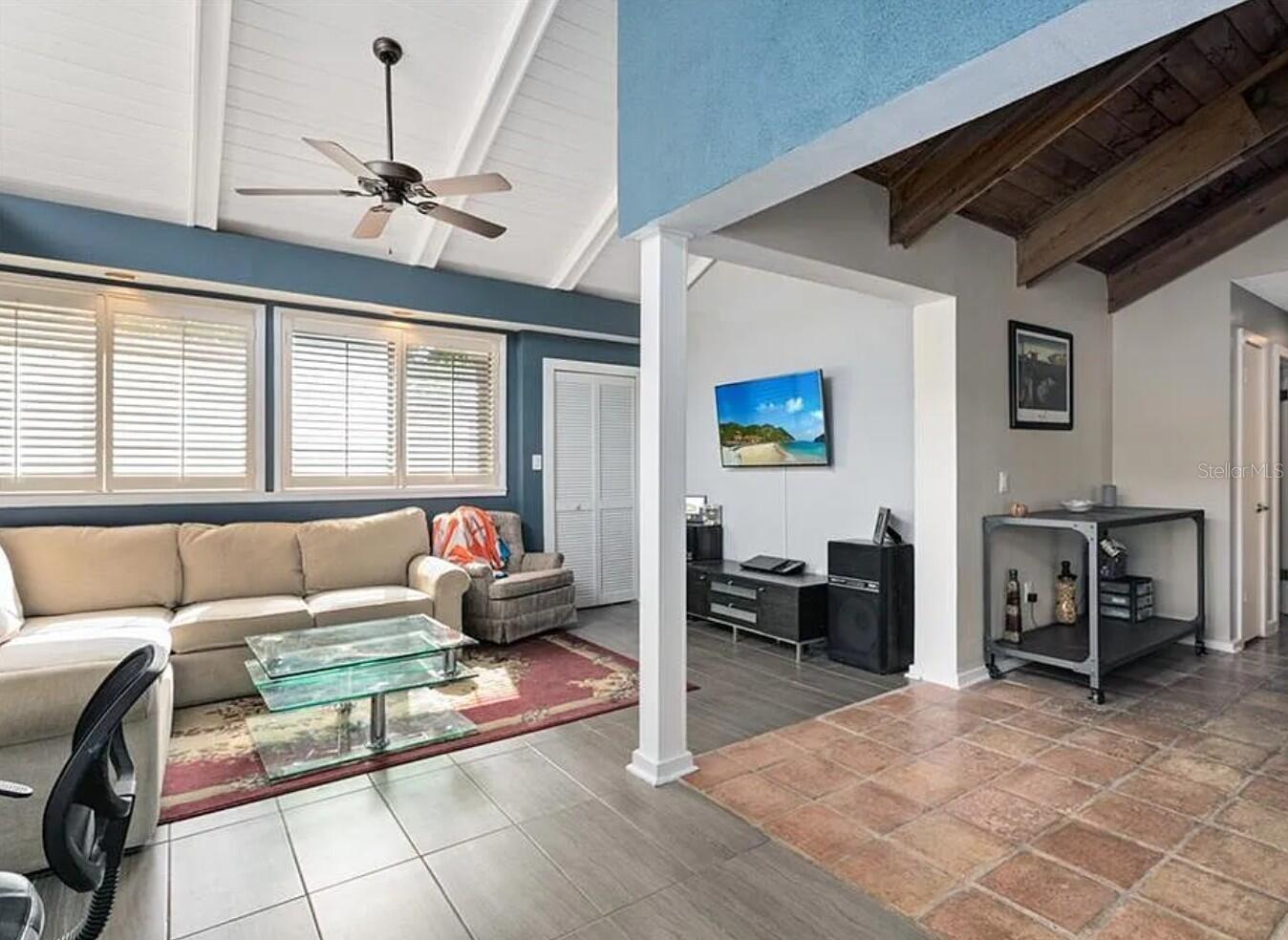 Image 7 of 20 For 4046 Golfside Drive S