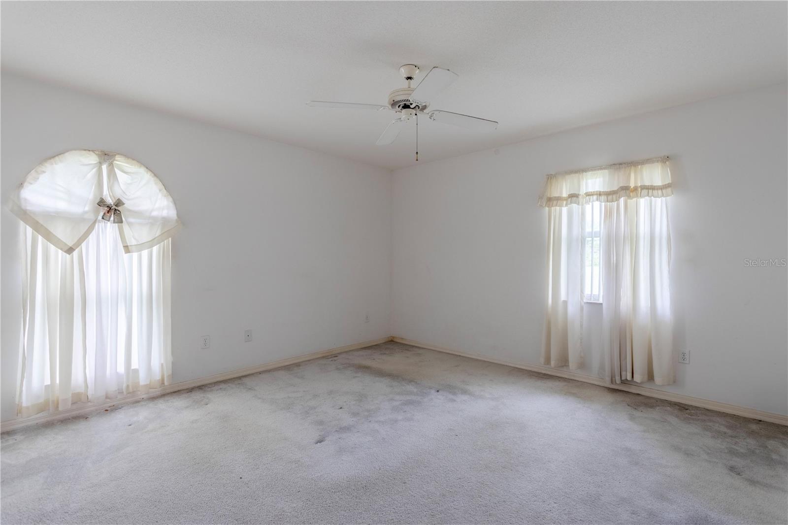 Image 27 of 45 For 306 Waterway Avenue Nw