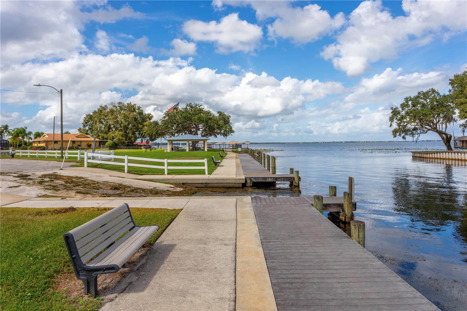 Image 42 of 45 For 306 Waterway Avenue Nw