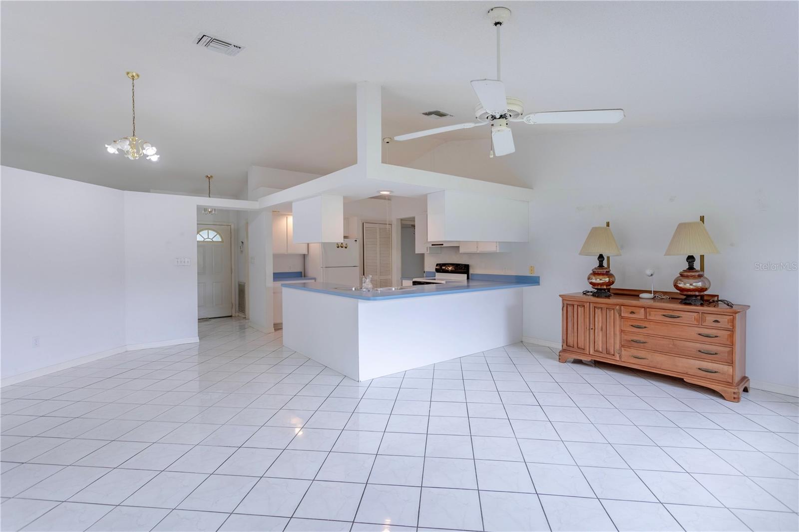 Image 8 of 45 For 306 Waterway Avenue Nw