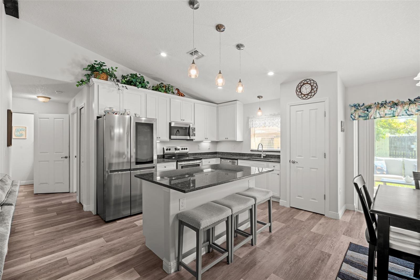 Image 4 of 27 For 5275 Holden Road