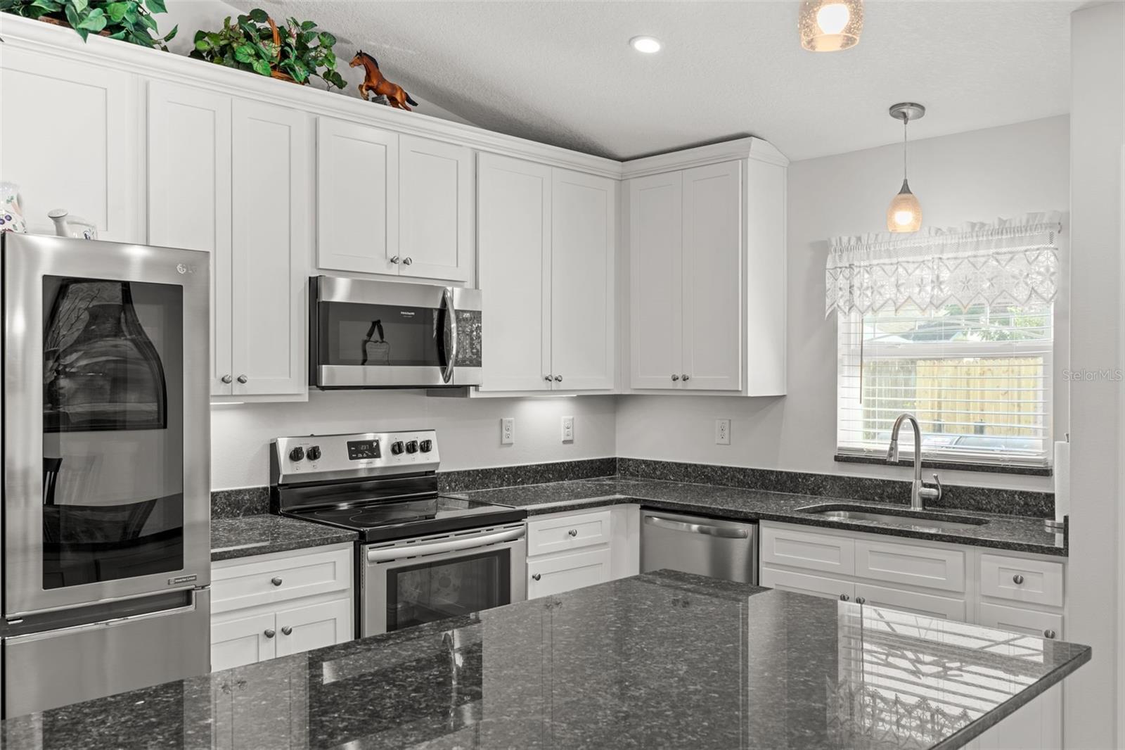 Image 9 of 27 For 5275 Holden Road