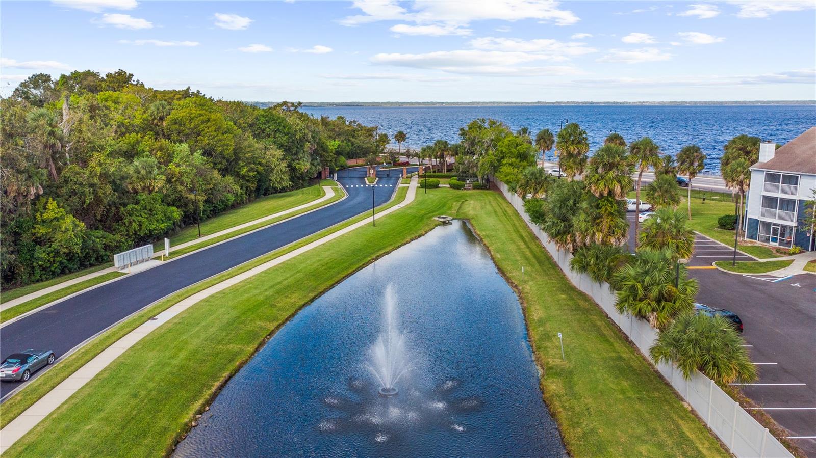 Image 11 of 36 For 227 Venetian Bay Circle