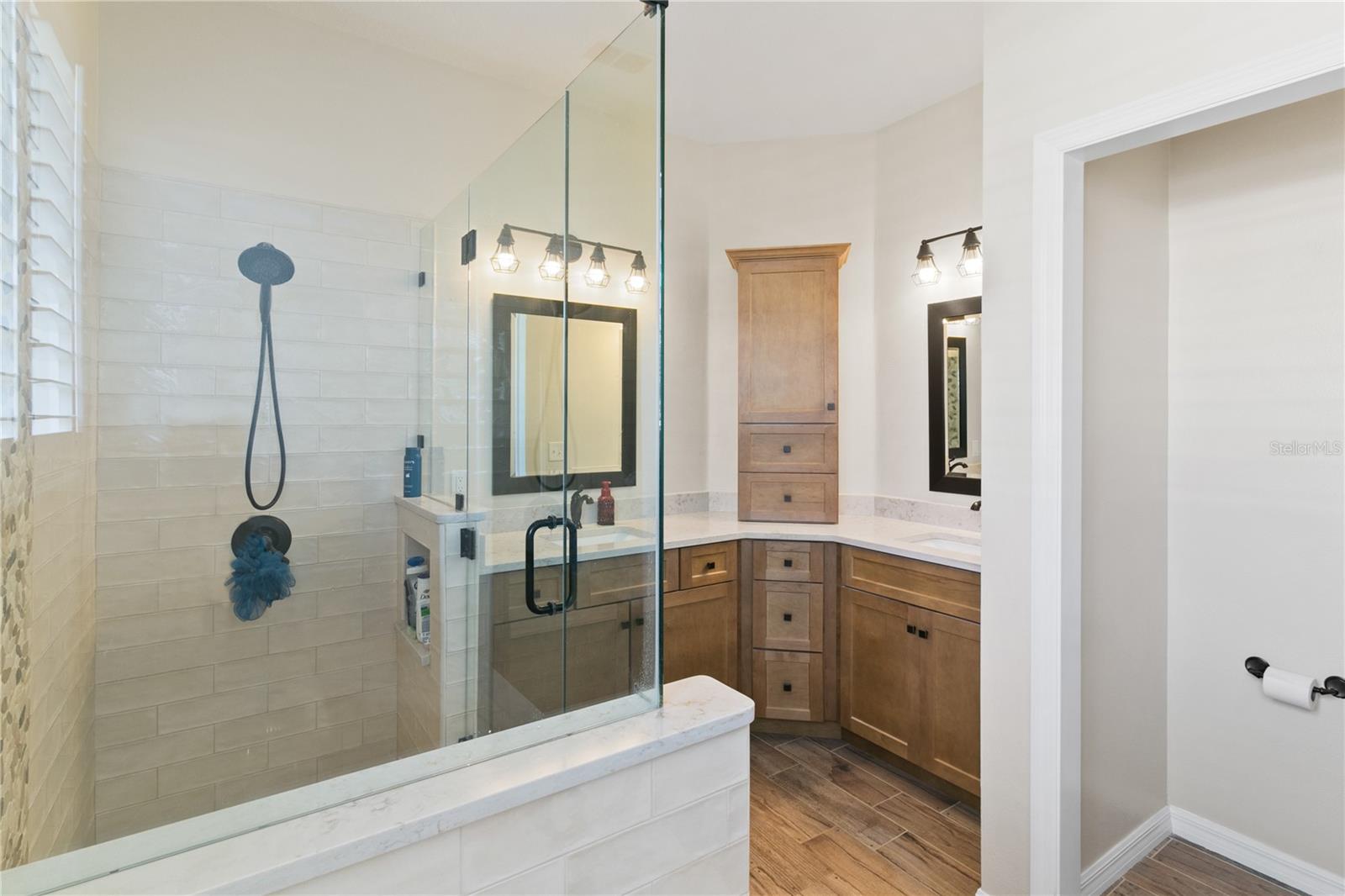 Image 30 of 36 For 227 Venetian Bay Circle