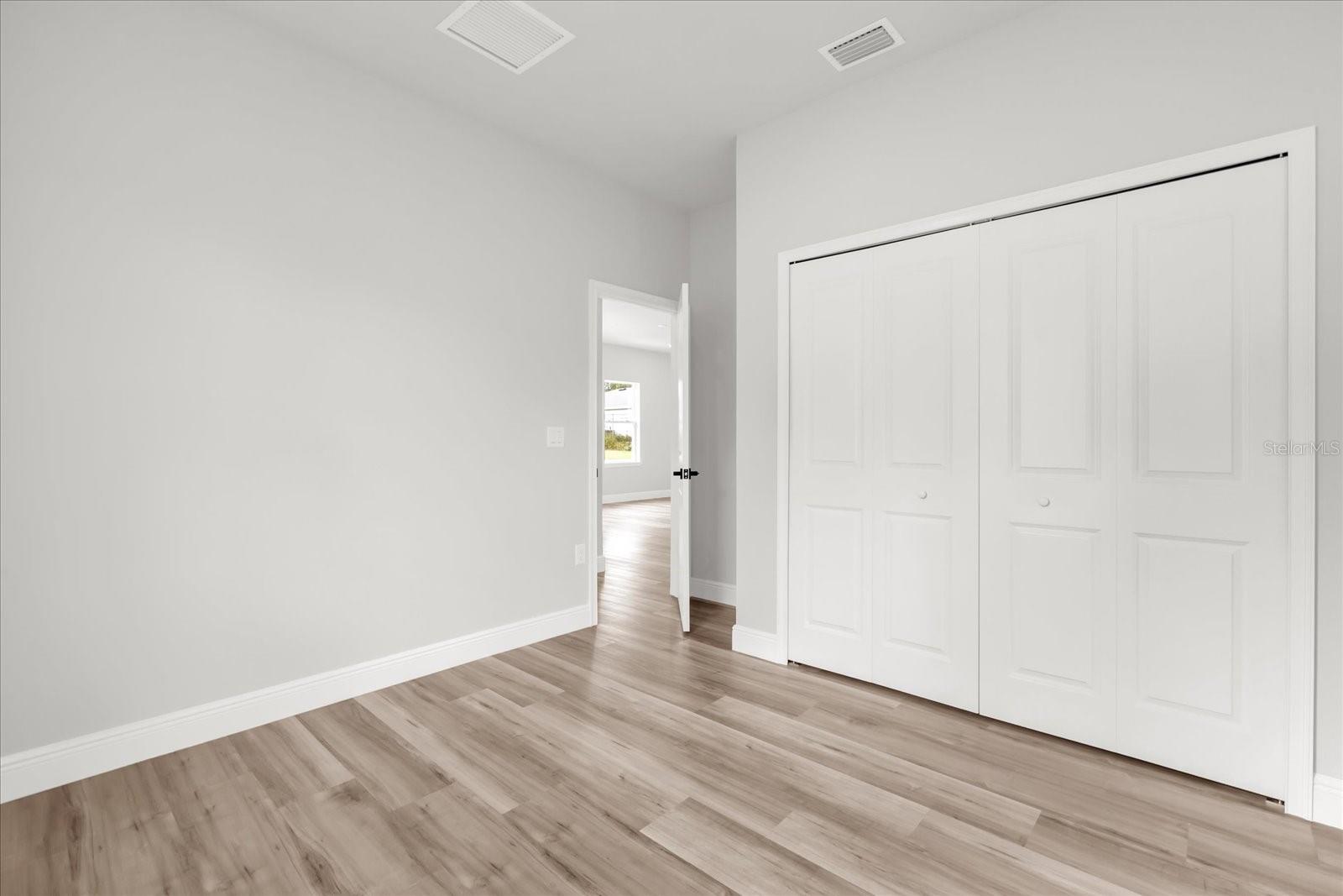 Image 18 of 33 For 15600 22nd Court Road