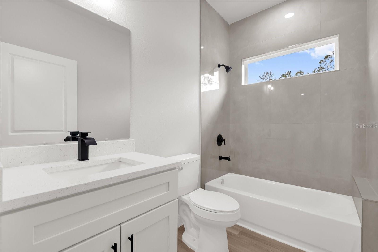 Image 19 of 33 For 15600 22nd Court Road