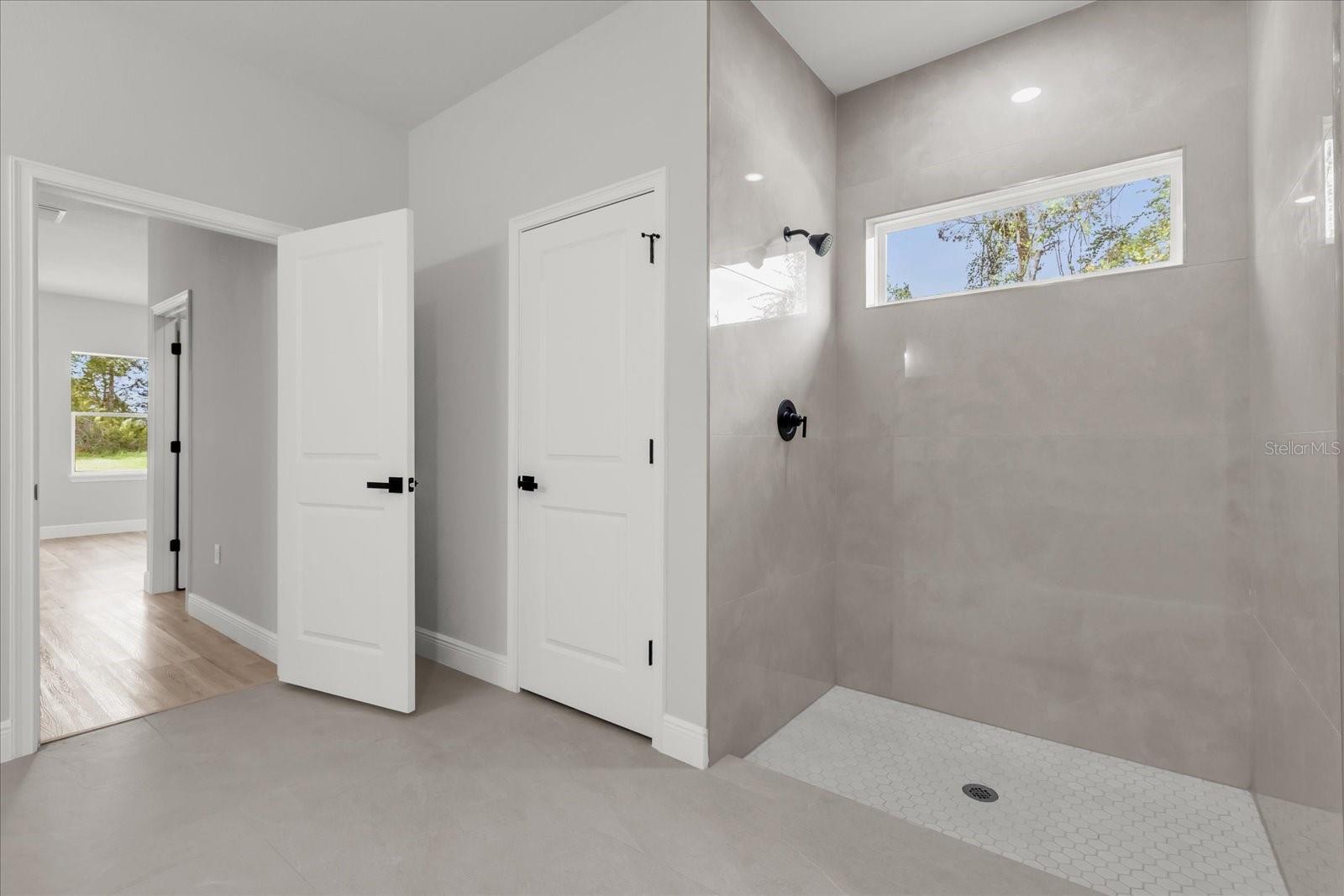 Image 26 of 33 For 15600 22nd Court Road