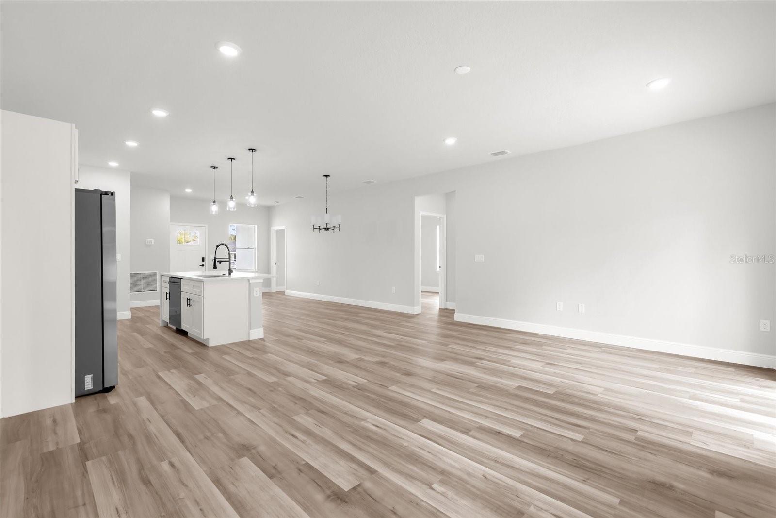 Image 7 of 33 For 15600 22nd Court Road