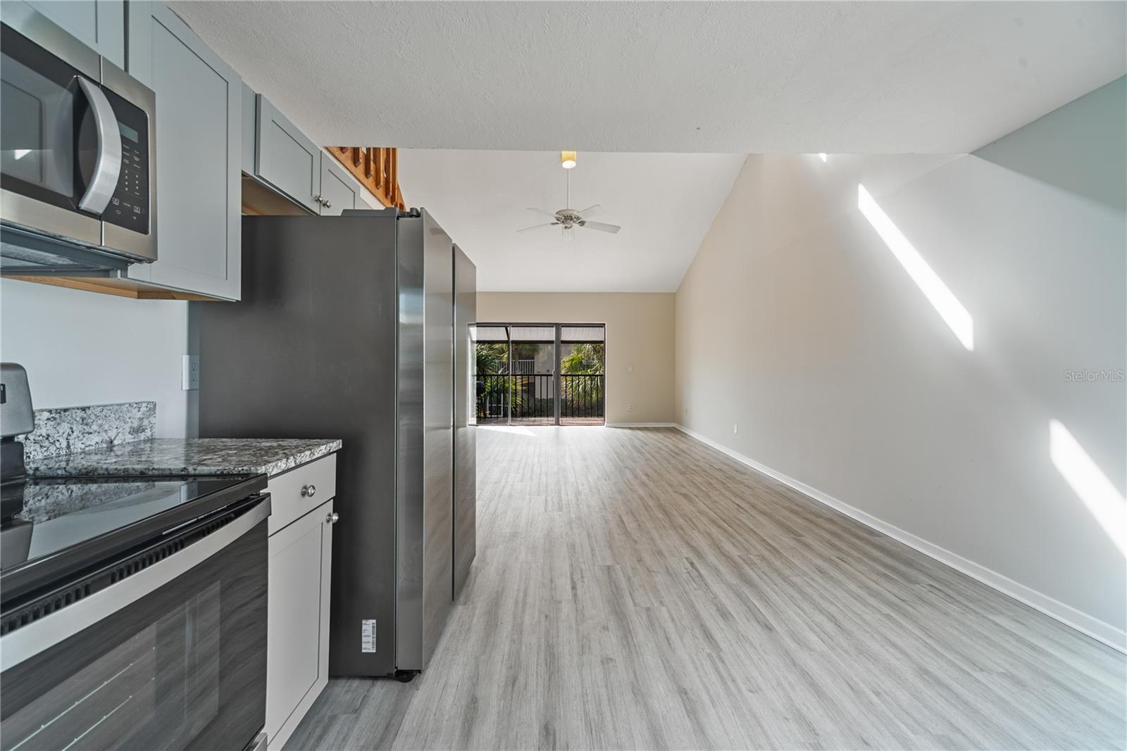 Image 13 of 38 For 4814 Marks Terrace 383b2l