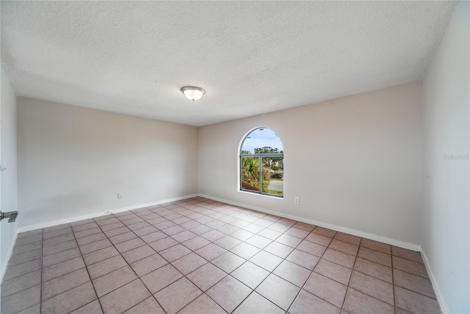 Image 20 of 38 For 4814 Marks Terrace 383b2l