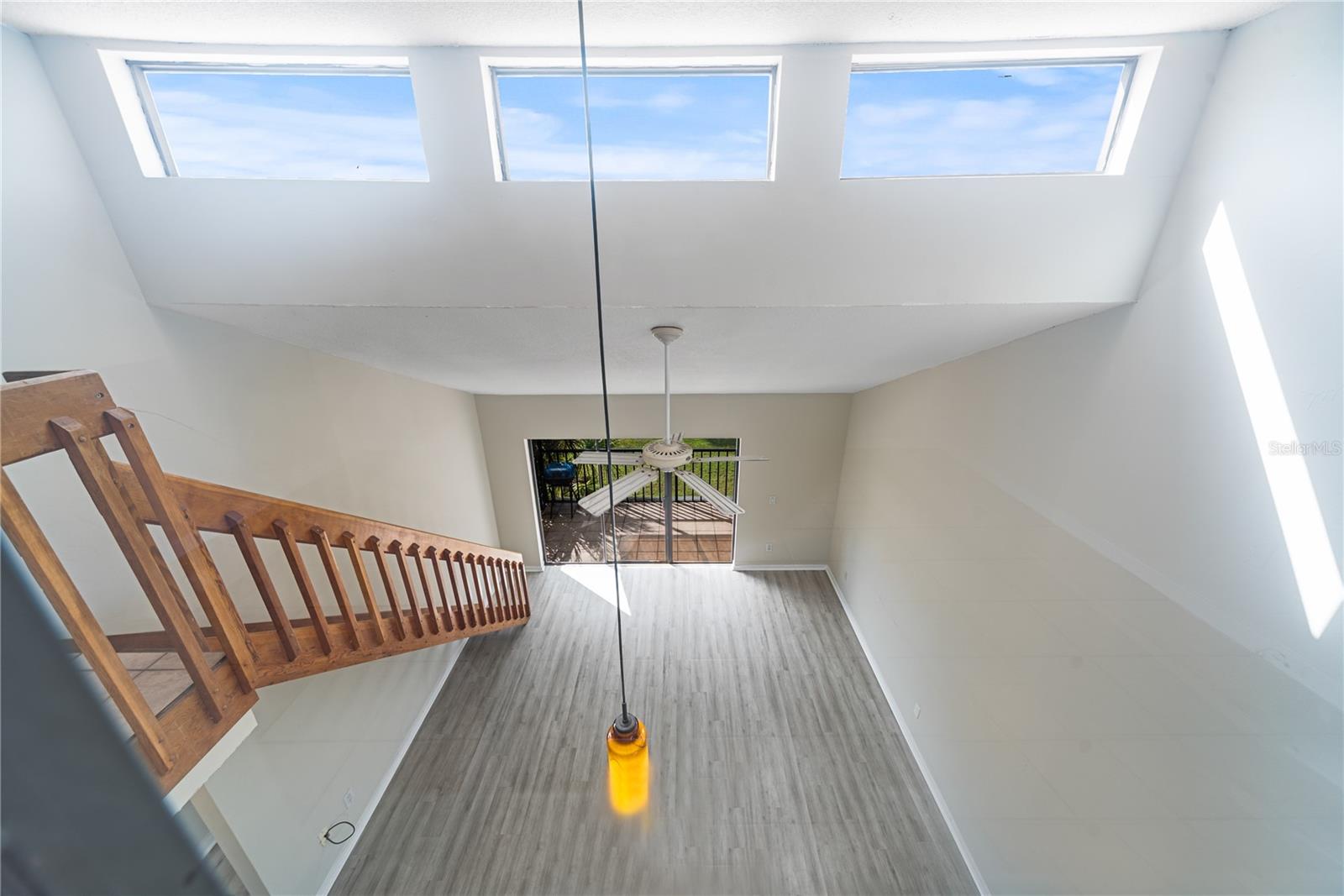 Image 22 of 38 For 4814 Marks Terrace 383b2l