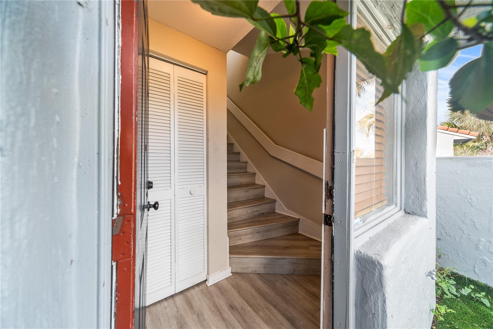 Image 3 of 38 For 4814 Marks Terrace 383b2l